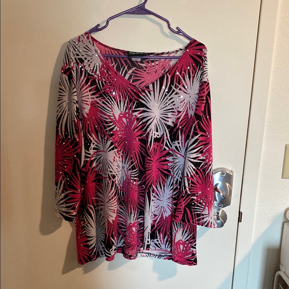 Women's Pink and Black Floral Top